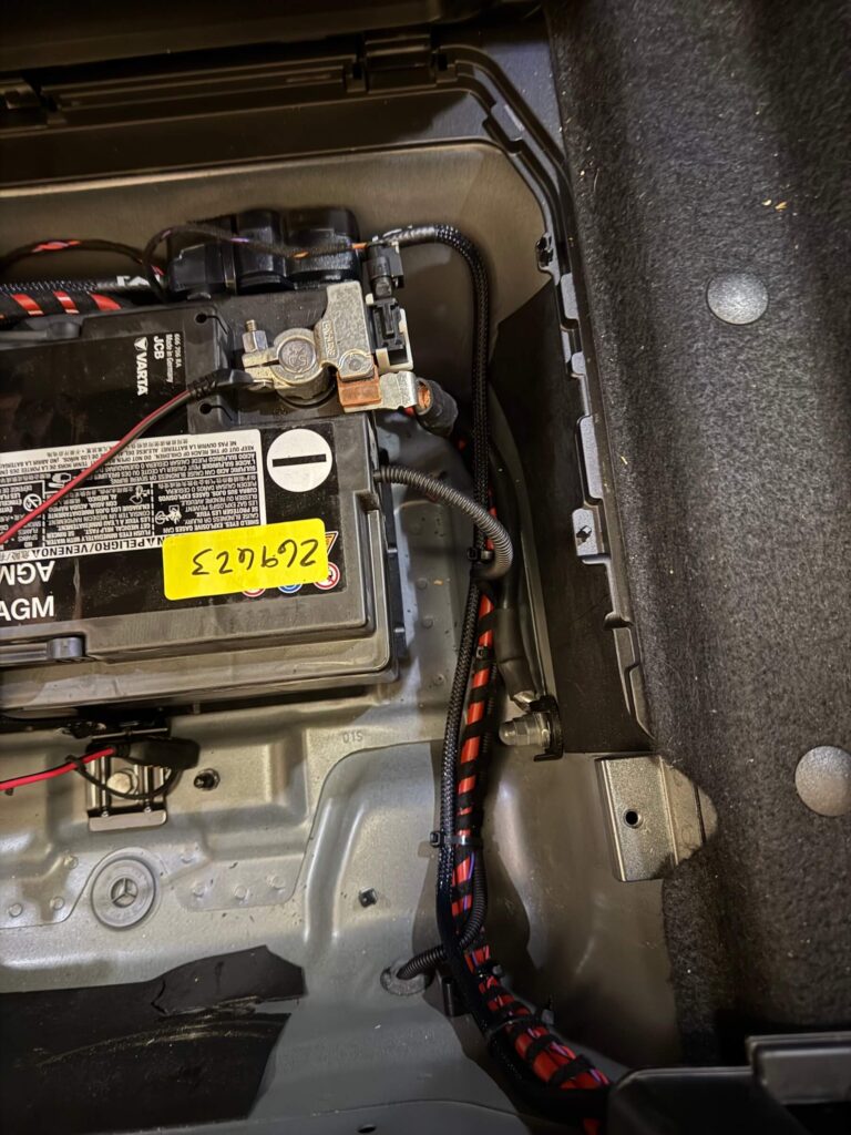 Amplifier battery wiring